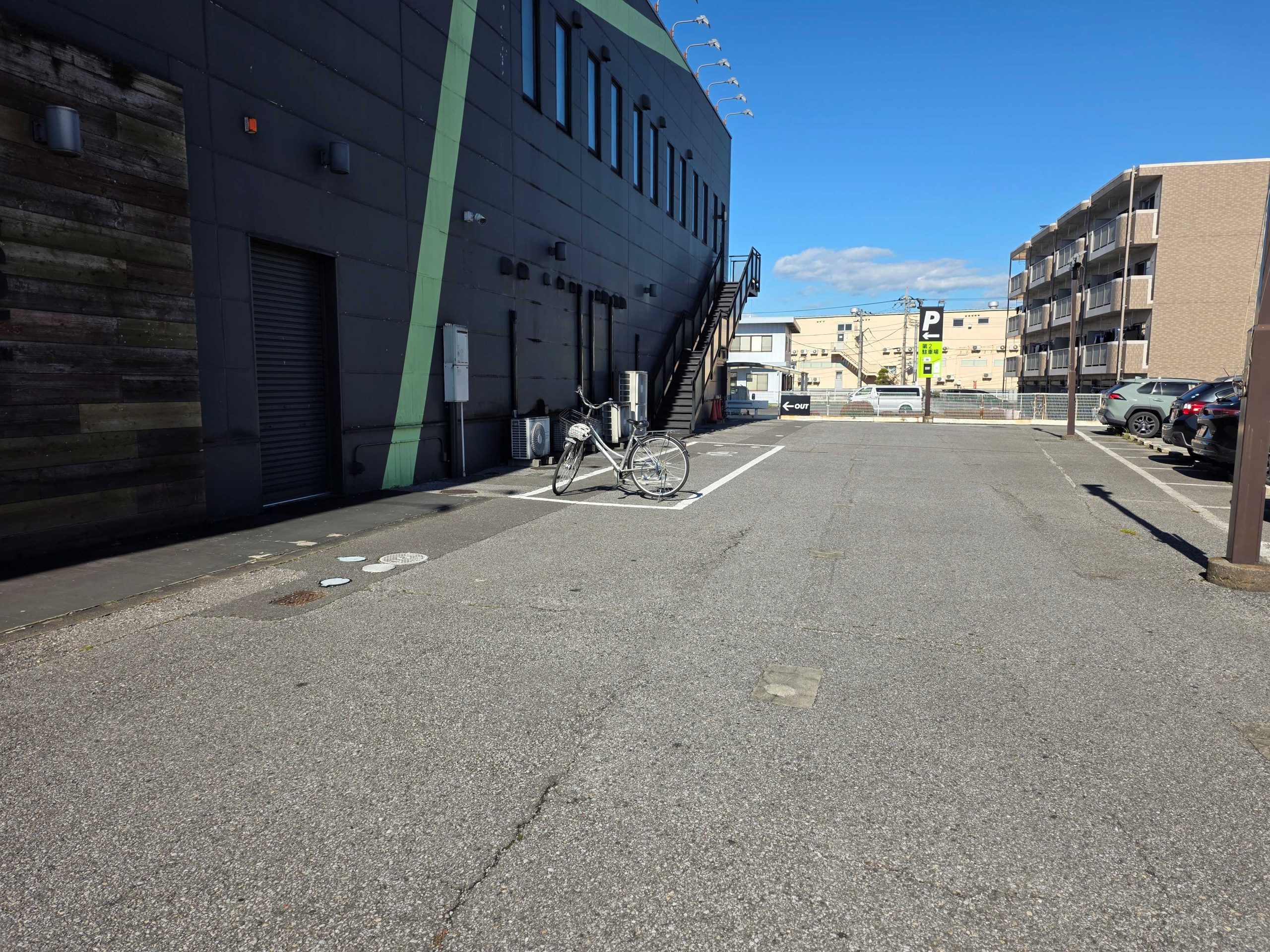自転車とバイクを停められる駐輪スペース